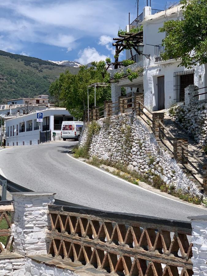 Hostal Rural Atalaya Capileira Bagian luar foto